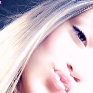 Meet your Posher, Bella